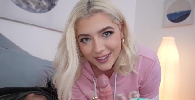 Khi đêm về, chàng trai sẽ quyến rũ chị gái của người lân cận