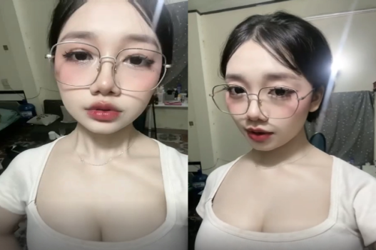 Phim sex TikTok cô gái chân dài khoe cảnh Sex nóng bỏng